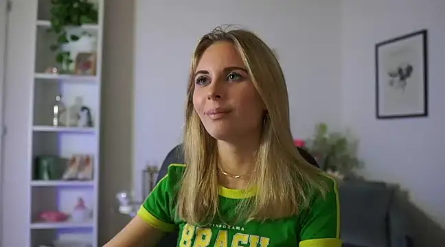 Snapshot of catecrago_ chatting on February 8, 2025, 1:54 pm catecrago online show from February 8, 2025, 1:54 pm