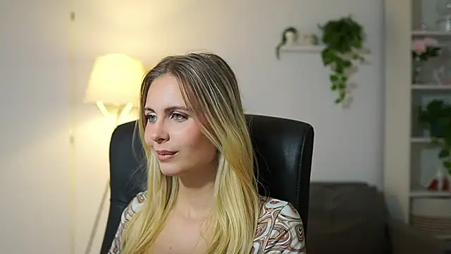 Snapshot of catecrago_ chatting on October 2, 2025, 7:59 am catecrago online show from October 2, 2025, 7:59 am