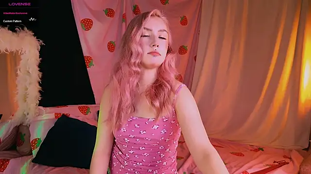 Snapshot of Bibi_Iva chatting on September 9, 2025, 9:42 am Bibi Iva online show from September 9, 2025, 9:42 am