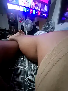 Snapshot of rodos chatting on February 10, 2025, 11:45 pm rodos online show from February 10, 2025, 11:45 pm