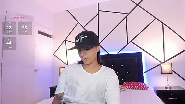 Snapshot of Liiam_smith_ chatting on March 17, 2025, 12:14 pm Liiam smith online show from March 17, 2025, 12:14 pm