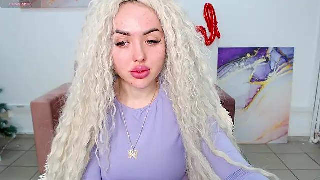 MissisCaty online show from February 20, 2025, 10:48 pm