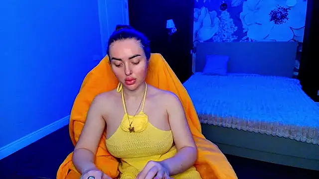 MissisCaty online show from June 24, 2026, 6:18 pm