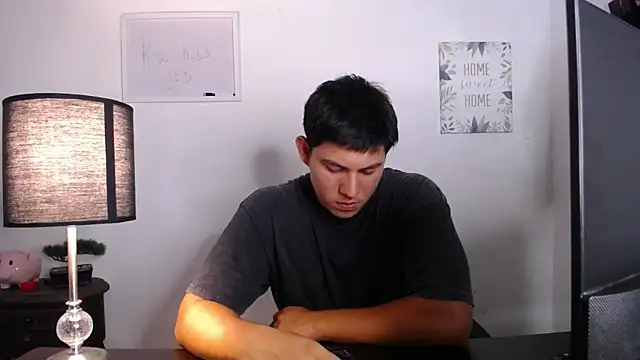 Snapshot of JamesCr_ chatting on October 15, 2025, 1:50 am JamesCr online show from October 15, 2025, 1:50 am