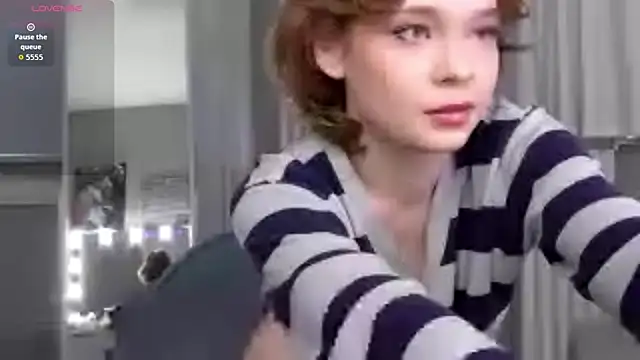 Snapshot of Kellybbface chatting on July 23, 2026, 5:27 am Kellybbface online show from July 23, 2026, 5:27 am