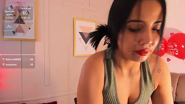 Snapshot of Violetta_0 chatting on February 15, 2025, 4:45 pm Violetta 0 online show from February 15, 2025, 4:45 pm