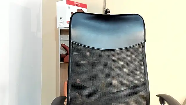 Snapshot of Violetta_0 chatting on September 11, 2025, 1:33 pm Violetta 0 online show from September 11, 2025, 1:33 pm