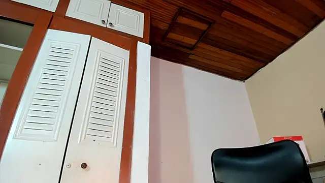 Snapshot of Violetta_0 chatting on September 26, 2025, 1:26 pm Violetta 0 online show from September 26, 2025, 1:26 pm