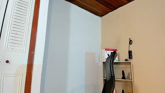 Snapshot of Violetta_0 chatting on October 4, 2025, 1:53 pm Violetta 0 online show from October 4, 2025, 1:53 pm