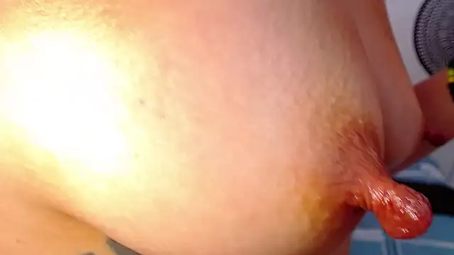 Snapshot of Taliana36 chatting on February 24, 2025, 4:15 pm Taliana36 online show from February 24, 2025, 4:15 pm