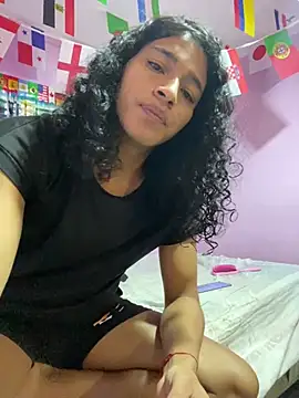 alexiaross96 online show from June 23, 2026, 5:22 pm