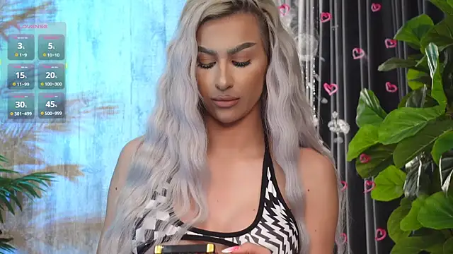 Snapshot of KarlaBart chatting on November 30, 2025, 8:24 pm KarlaBart online show from November 30, 2025, 8:24 pm