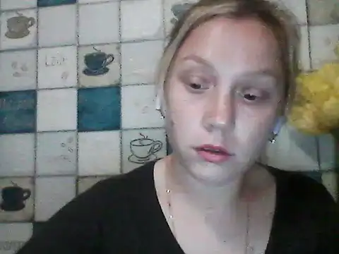 Snapshot of Anna_wey chatting on May 19, 2026, 6:36 pm Anna wey online show from May 19, 2026, 6:36 pm