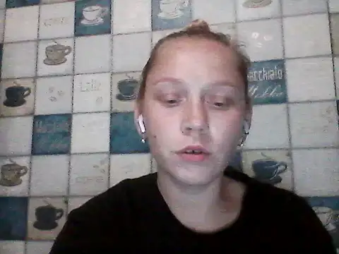 Snapshot of Anna_wey chatting on May 25, 2026, 6:47 pm Anna wey online show from May 25, 2026, 6:47 pm