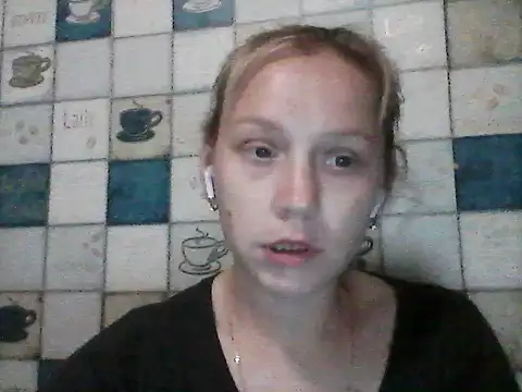 Snapshot of Anna_wey chatting on June 3, 2026, 7:19 pm Anna wey online show from June 3, 2026, 7:19 pm