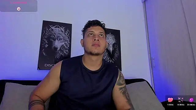 JohanSmith online show from November 12, 2025, 11:03 pm