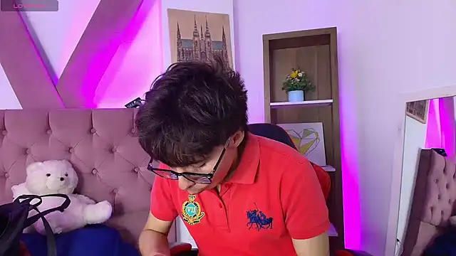PepperTwink online show from April 7, 2026, 3:56 pm