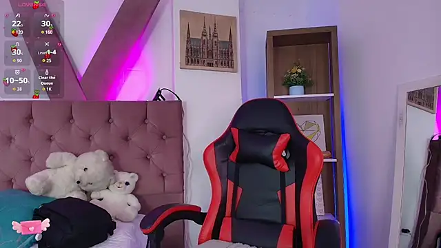 PepperTwink online show from April 30, 2026, 4:02 pm