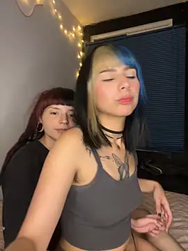 Snapshot of mavimist__ chatting on September 18, 2025, 4:36 am mavimist online show from September 18, 2025, 4:36 am