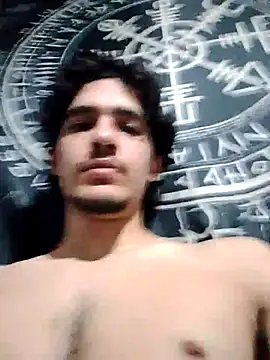 justinsinner1 online show from February 5, 2026, 11:20 pm