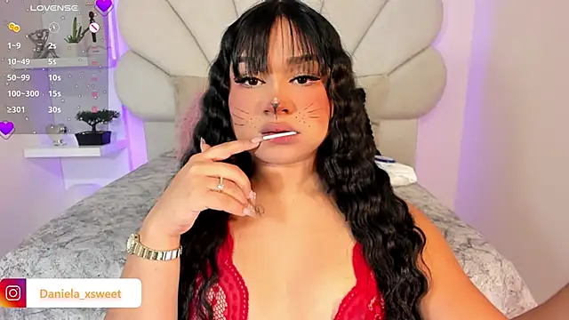 Snapshot of Danielaangelina chatting on November 1, 2025, 5:53 am Danielaangelina online show from November 1, 2025, 5:53 am