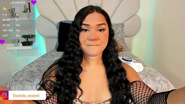 Snapshot of Danielaangelina chatting on November 5, 2025, 6:46 am Danielaangelina online show from November 5, 2025, 6:46 am