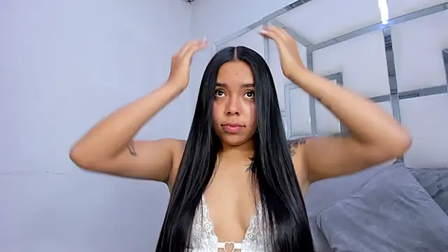 ZoeWan69 online show from November 24, 2025, 11:54 am