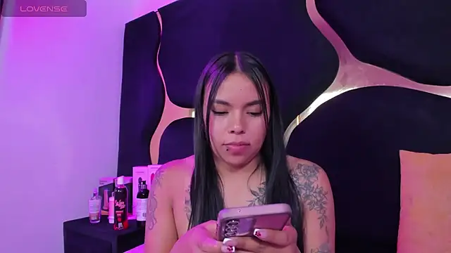 ZoeWan69 online show from March 2, 2026, 7:15 am