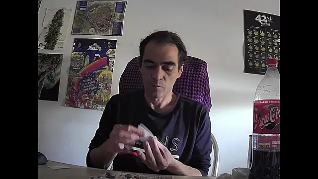Snapshot of ReyDeBotones chatting on April 10, 2026, 4:23 pm ReyDeBotones online show from April 10, 2026, 4:23 pm