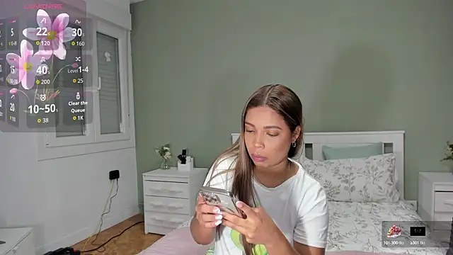 Snapshot of Izadi_7 chatting on September 25, 2025, 6:33 pm Izadi 7 online show from September 25, 2025, 6:33 pm