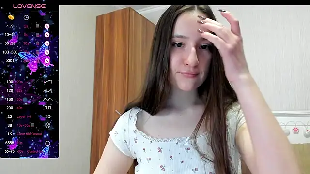 Cute  Nana online show from January 19, 2026, 1:48 pm