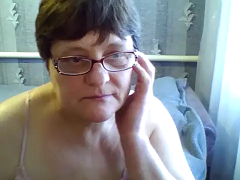 Snapshot of ElzaJewel chatting on February 19, 2025, 1:28 pm ElzaJewel online show from February 19, 2025, 1:28 pm