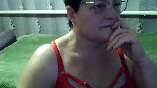 Snapshot of ElzaJewel chatting on October 20, 2025, 5:24 pm ElzaJewel online show from October 20, 2025, 5:24 pm