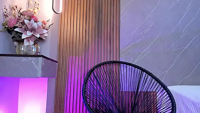 ariana jhonson1 online show from March 9, 2025, 12:53 pm