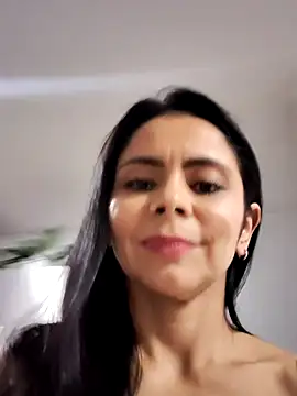 Snapshot of hema_gold chatting on February 6, 2025, 11:48 pm hema gold online show from February 6, 2025, 11:48 pm