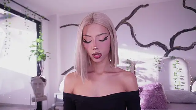 soidai miiu online show from November 18, 2025, 9:41 pm