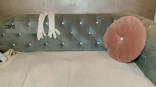 Snapshot of xoCaroxQueenxo chatting on March 19, 2025, 10:53 pm xoCaroxQueenxo online show from March 19, 2025, 10:53 pm