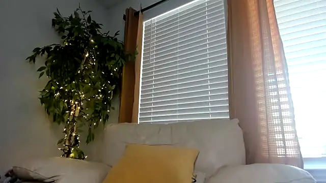 kaliii jones online show from February 6, 2025, 5:09 pm