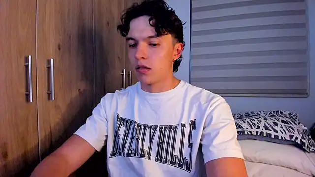 Mastrangelo xxx online show from November 6, 2025, 4:35 am