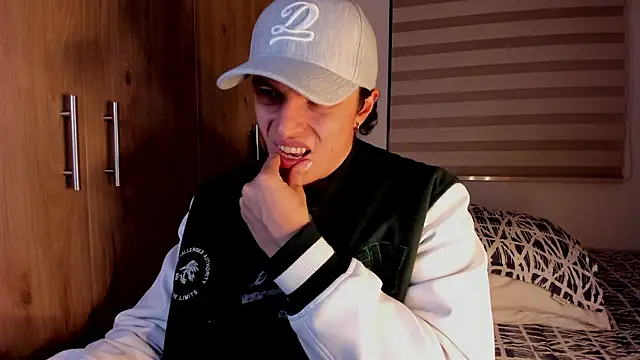 Mastrangelo xxx online show from February 16, 2026, 5:03 am