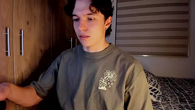 Mastrangelo xxx online show from February 19, 2026, 4:41 am