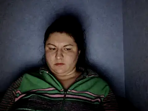 Snapshot of KiraSwee chatting on December 15, 2024, 6:59 pm KiraSwee online show from December 15, 2024, 6:59 pm