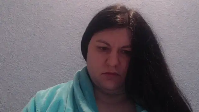 KiraSwee online show from February 4, 2026, 4:46 pm