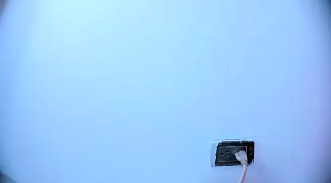 Ashlyaurora online show from March 2, 2025, 7:43 am