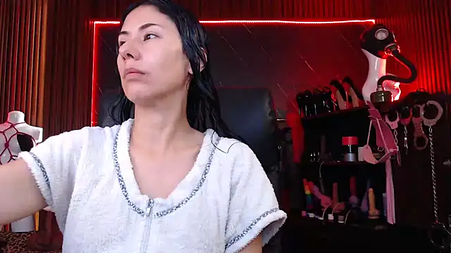 Snapshot of XiaQueen chatting on October 11, 2025, 12:04 pm XiaQueen online show from October 11, 2025, 12:04 pm