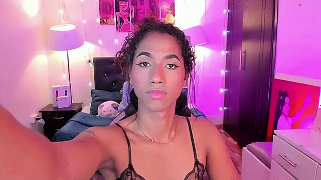 Snapshot of Alissemasiel chatting on January 16, 2026, 10:36 pm Alissemasiel online show from January 16, 2026, 10:36 pm