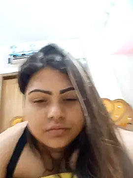blue-berry07 online show from April 30, 2026, 8:57 pm