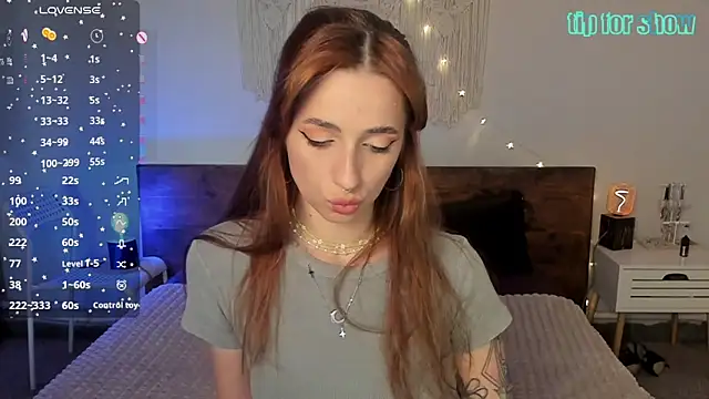 Maria Moonlight online show from April 29, 2026, 1:59 pm