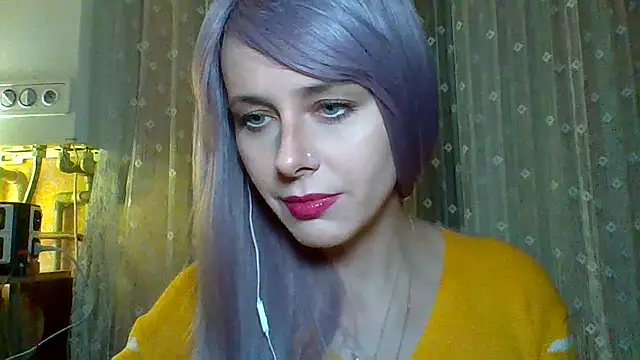 Snapshot of LuminousLady chatting on February 24, 2025, 5:53 pm LuminousLady online show from February 24, 2025, 5:53 pm