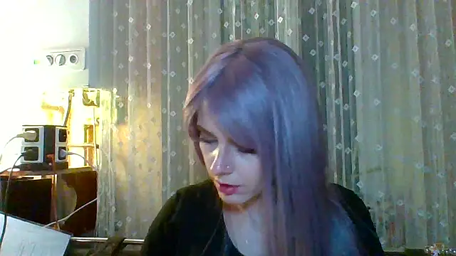 Snapshot of LuminousLady chatting on March 7, 2025, 12:04 am LuminousLady online show from March 7, 2025, 12:04 am